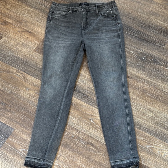 Judy Blue Dark Gray/charcoal  Skinny Jeans size 11 - Picture 1 of 7